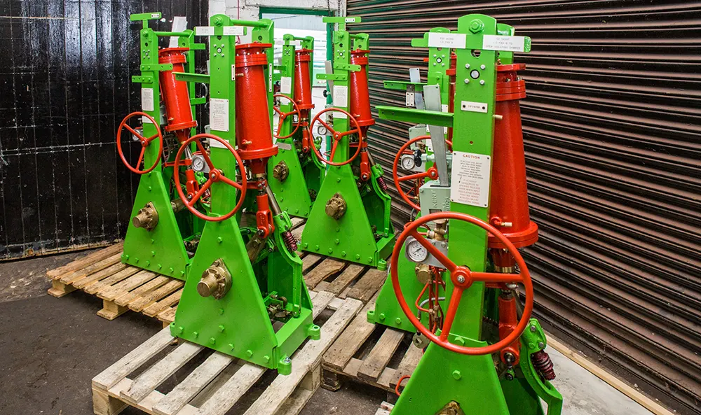 Self Locking Manual Override Frame